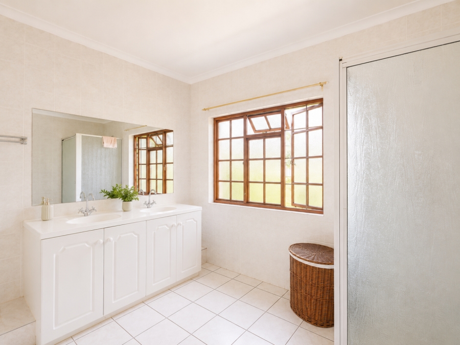 4 Bedroom Property for Sale in Ladybrand Free State
